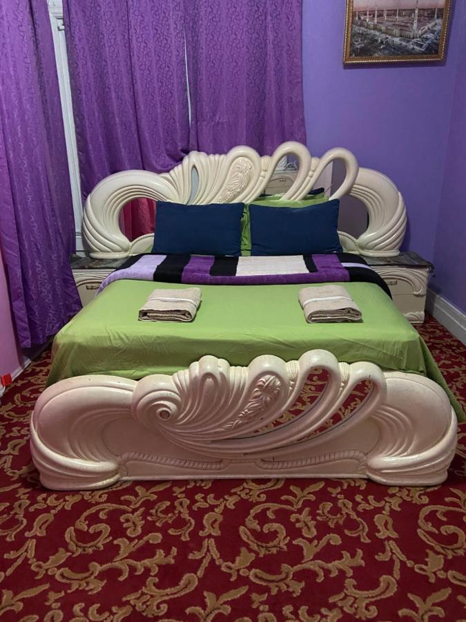 A Lavish Room In Queens Нью-Йорк Екстер'єр фото